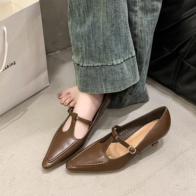 Elegant And Fashionable Womens Pumps