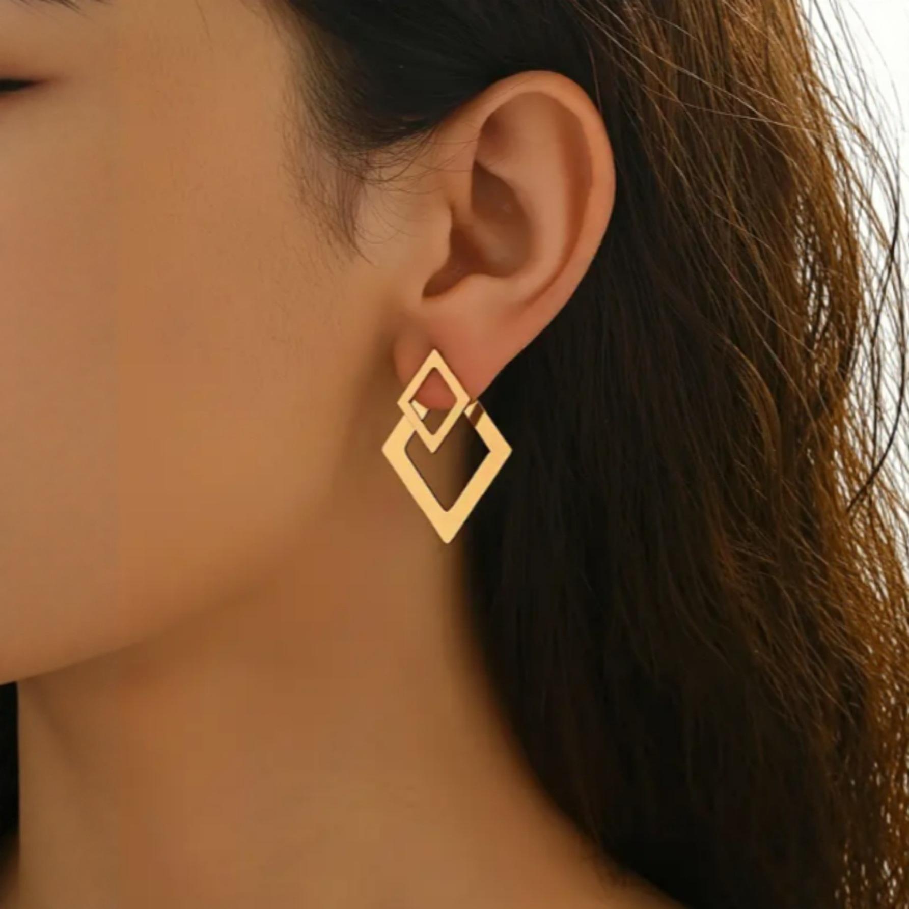 European And American Style Simple Diamond-Shaped Earrings For Women