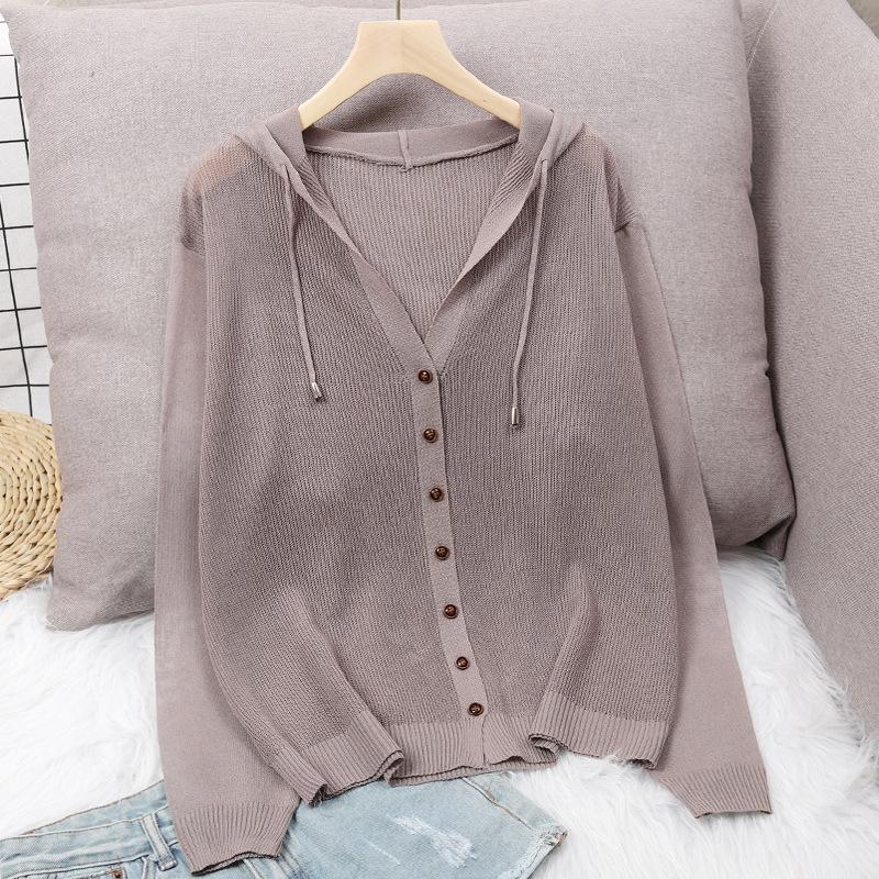 Khaki / Average Size