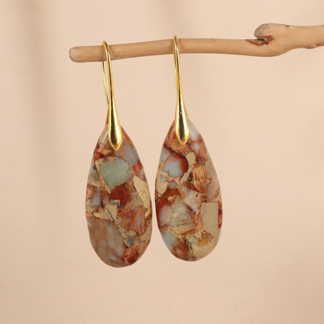 Women's Teardrop-shaped Pendant Stone Earrings