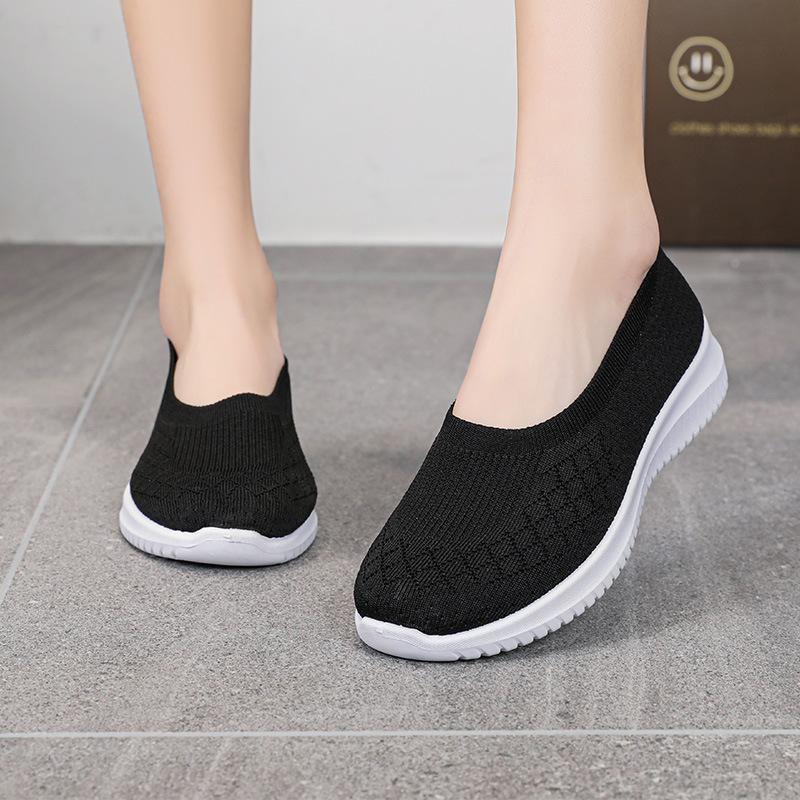 Black / 35