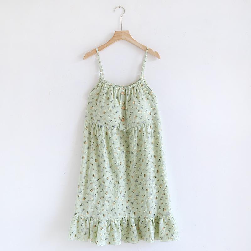Small Green Flowers / M