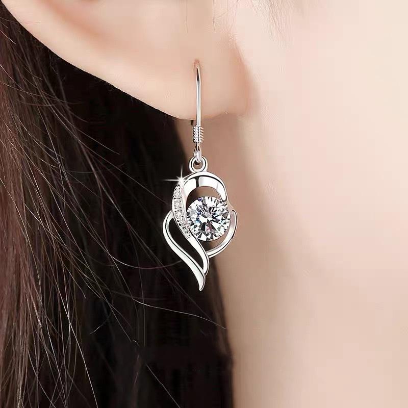 Simple And Versatile Ear Clips For Women