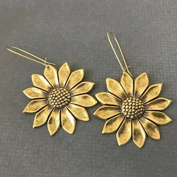 Retro Exaggerated Extra-large Sunflower Earrings