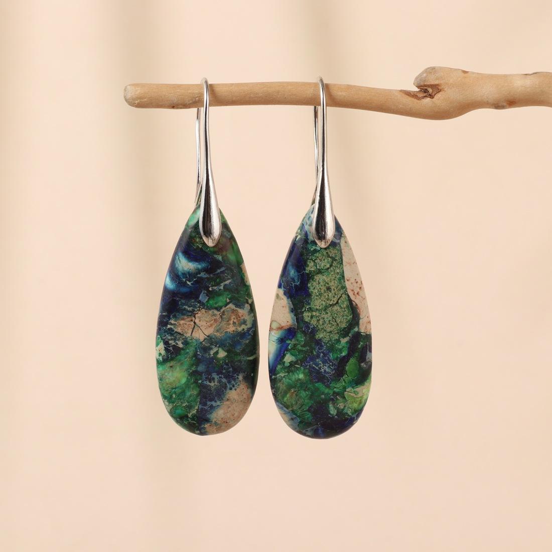 Women's Teardrop-shaped Pendant Stone Earrings