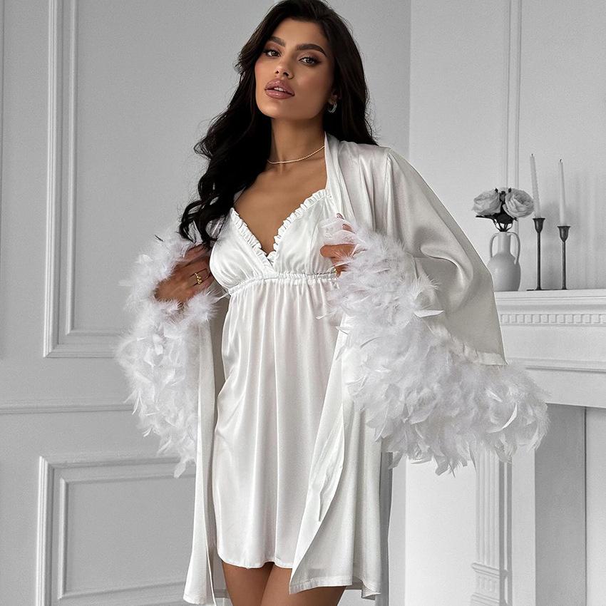 Comfortable Lightweight Feather Pajamas A Slip-style Nightgown And Camisole Set